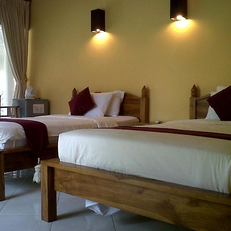 Mutiara Bali Hotel Candi Dasa  Exterior photo