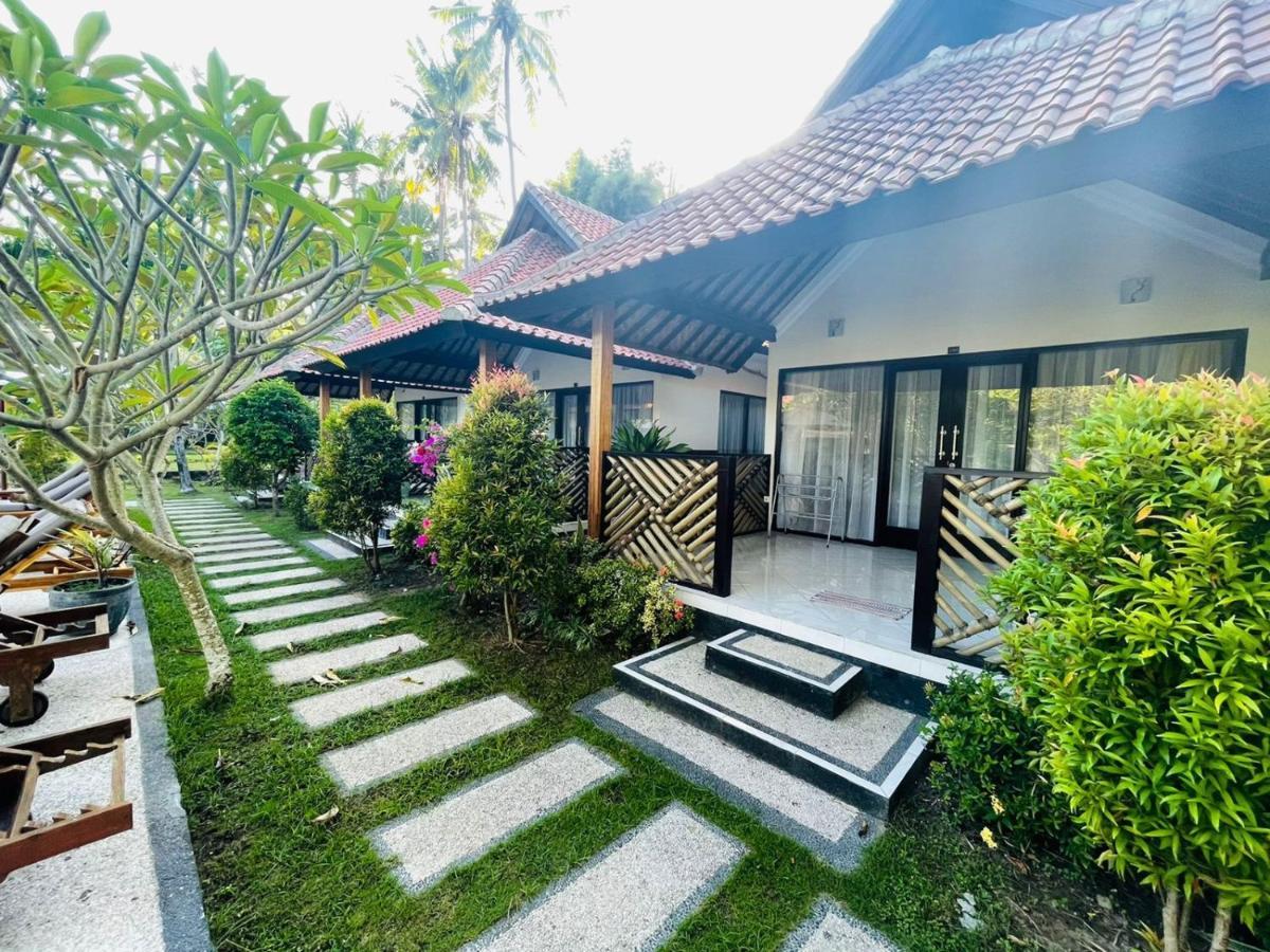 Mutiara Bali Hotel Candi Dasa  Exterior photo