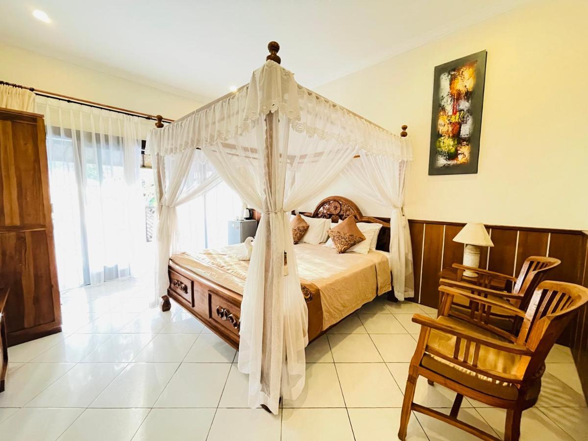 Mutiara Bali Hotel Candi Dasa  Exterior photo
